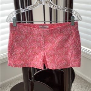 Vineyard Vines short shorts pink fish size 0 new?